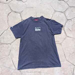 vintage y2k 2000's surf Quiksilver tee graphics all...
